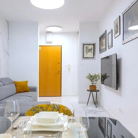 Apartmán Lux Tony @ 10 Min Znjan